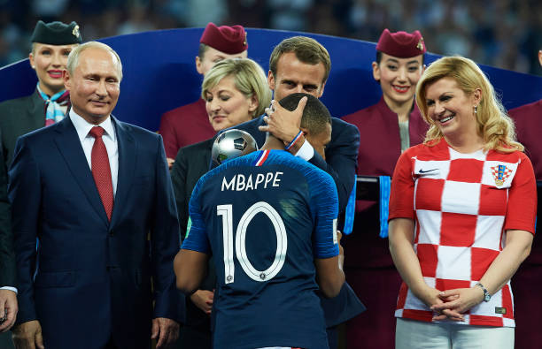 德天空：A席愿意重返不莱梅但薪资太高，后者在与莱比锡谈判.