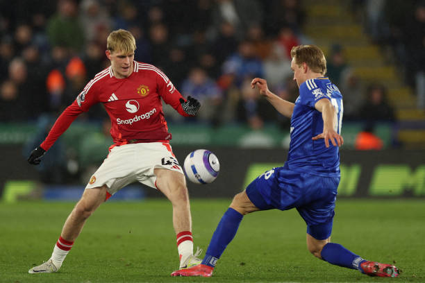 NBA官方为湖火大战预热！詹杜创史上最高得分对决 必有一队首遭三连败（NBA官方预热湖火对决：詹杜史上最高分大战在望，一队势必遭遇赛季首个三连败）